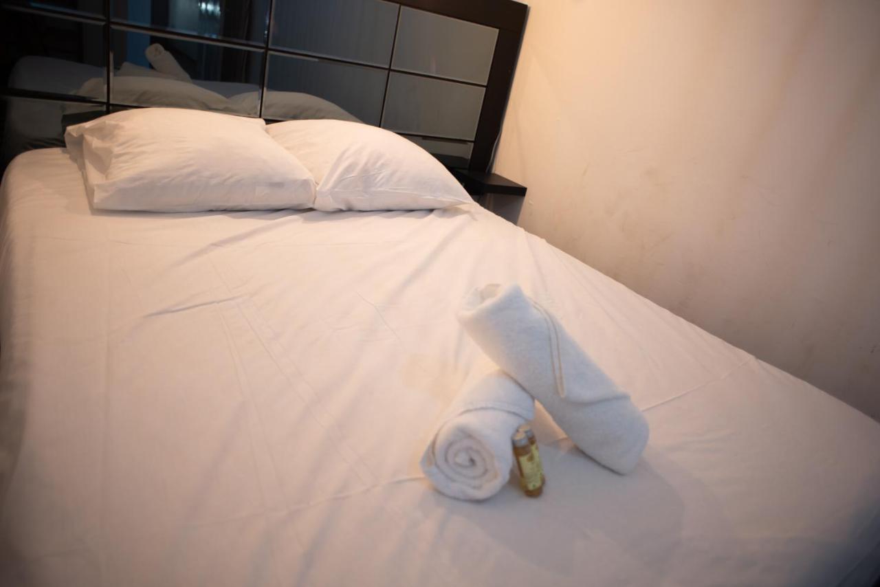 Le Bambou T3 Centre Ville Sainte Clotilde Rez De Jardin Bois de Nefles  Екстериор снимка